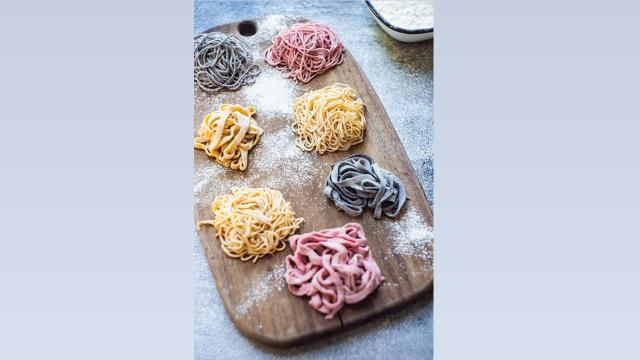 COME FUNZIONANO I MACCHINARI PER LA PASTA PROFESSIONALE: DIETRO LE QUINTE DELLA PRODUZIONE INDUSTRIALE