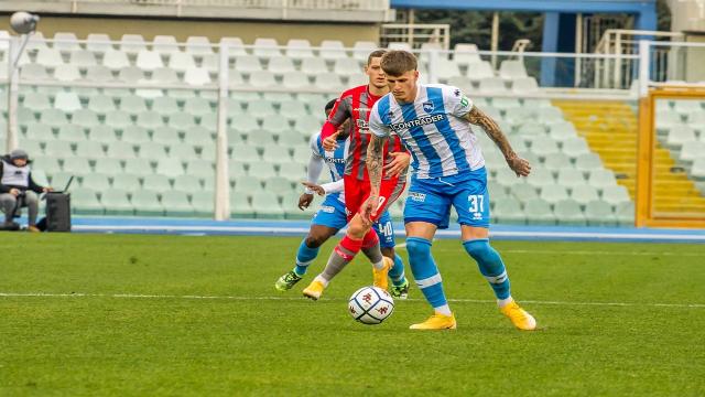 Pescara-Cremonese 0-2, ottimo esordio di Pecchia che sbanca l'Adriatico e sorpassa il Delfino