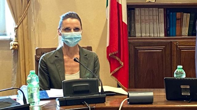 Capienza stadi, Vezzali: “Situazione Covid sta peggiorando, al 100% solo quando curva si riabbasserà”