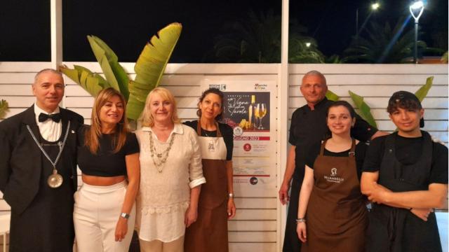 Le Marche a sorsi a Grottammare, presenti anche turisti tedeschi allo Chalet Ristorante 'Peccato solo d'estate' 