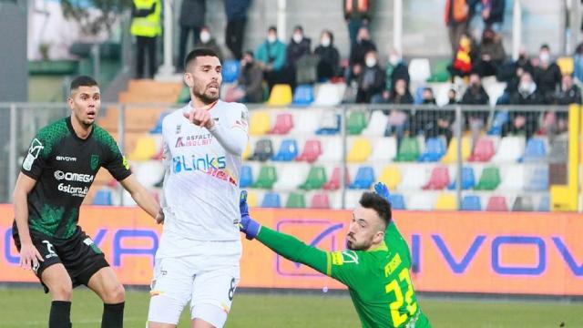 Serie B 19° turno: bene il Lecce, pareggi in rimonta per Monza e la Spal di Venturato