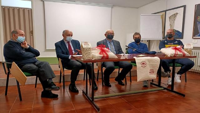 Scuola di Pallavolo Fermana, progetto solidale ''Adotta una mamma'' con Famiglia Nuova
