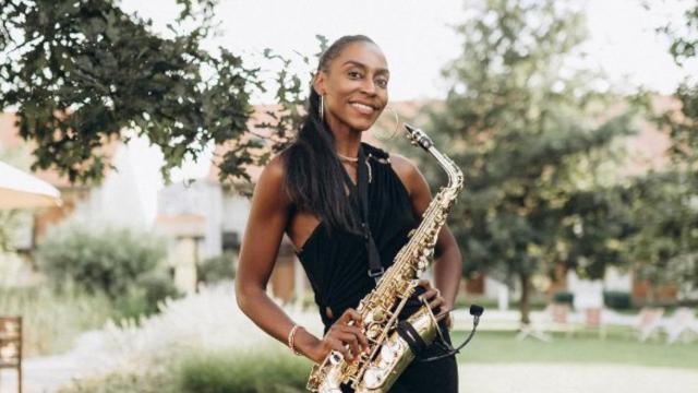 Ultima tappa ''Dalla Vigna alla tavola'' a San Benedetto: la sassofonista Sheyli Sax incanterà la Torre dei Gualtieri
