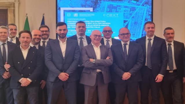 Imprese, siglato a roma il Protocollo d'intesa tra il commissario Castelli e C.NEXT di Soliano