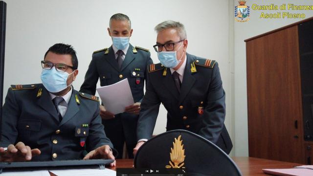 Operazione “Easy Money” Finanza Ascoli, 13 ordinanze di custodia cautelare e sequestri per oltre 11 milioni