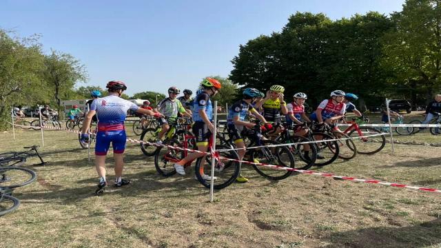 Ciclocross: a Colle San Marco successo per lo stage tecnico per le categorie G6, esordienti e allievi