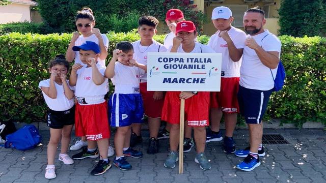 Accademia Pugilistica Sambenedettese, a Roseto degli Abruzzi brillano i ''cangurini'' Laora e Salvi