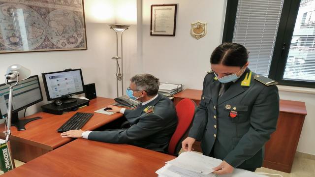 Guardia di Finanza, interdizione totale per un anno per due avvocati del Foro di Macerata