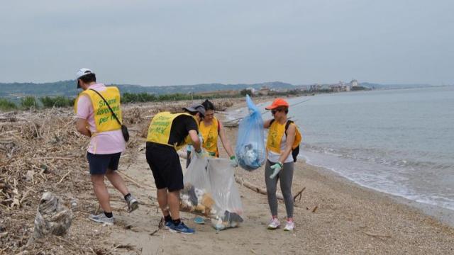 Porto D'Ascoli, ''Spiagge e Fondali Puliti'': iniziativa di Legambiente Marche al Circolo Nautico Ragn'a Vela 