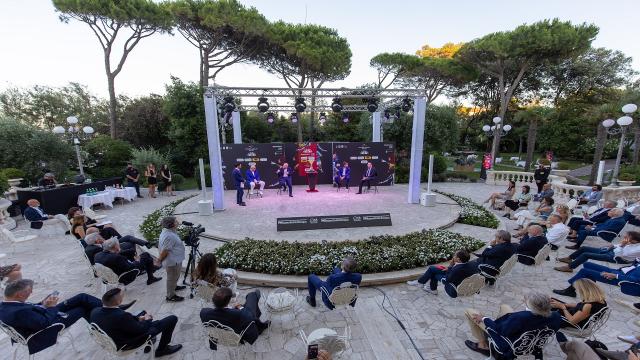 Serie B, scatta il calciomercato italiano. Serata di Gala al Grand Hotel di Rimini