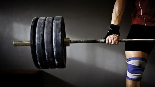 Oxymetholone (Anapolon) nel Powerlifting: Benefici, Rischi e Usi