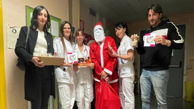 Ascoli Piceno: associazione 'I Colori delle Fate ODV', grande successo per la vendita di biscottini natalizi solidali
