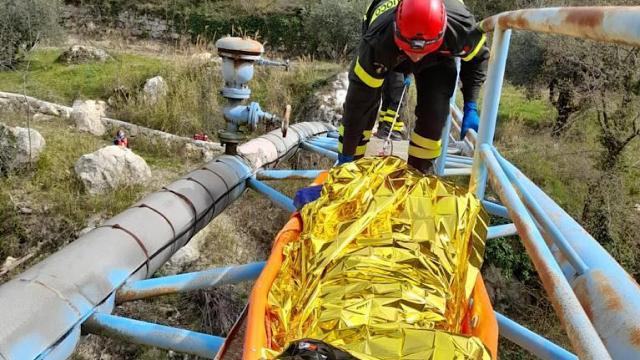 Ascoli Piceno, intervento dei Vigili del Fuoco per soccorso a donna caduta in zona Castel Trosino