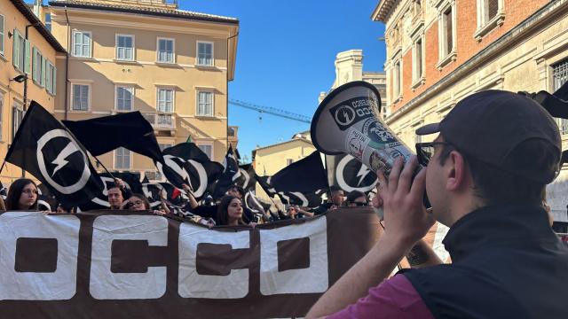 Ascoli Piceno, partecipato corteo del Blocco Studentesco con la presenza di tanti ragazzi del circondario 