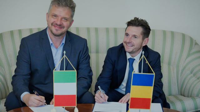 Ascoli Piceno stringe la mano a Targu Mures: sottoscritto protocollo tra i sindaci Marco Fioravanti e Soos Zoltan