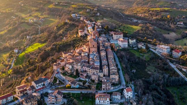Massignano, tappa del progetto ''Camminata dei musei''