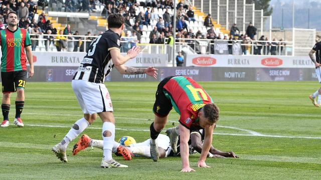 Ascoli Calcio, altri due giorni in Liguria per preparare la delicata sfida con il Sestri Levante