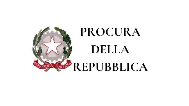 Codacons, presentato esposto a tutte le Procure della Repubblica marchigiane su uso foto minori sui social