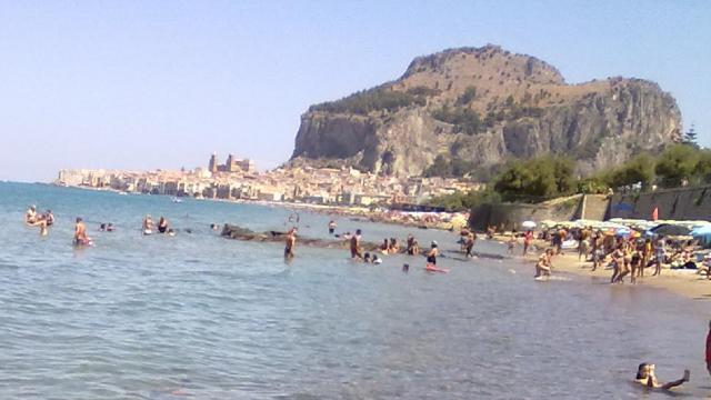 Ferragosto, analisi Coldiretti: ''Vacanze fuori casa per un italiano su due''