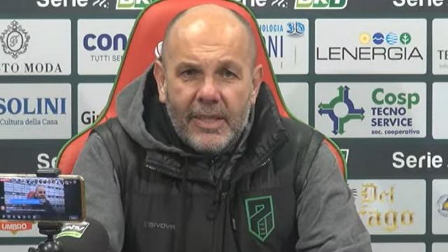 Ternana-Pordenone 1-0, voci Lucarelli (“Vittoria rubacchiata”) e Tedino (“Primo tempo perfetto, negato rigore solare”)