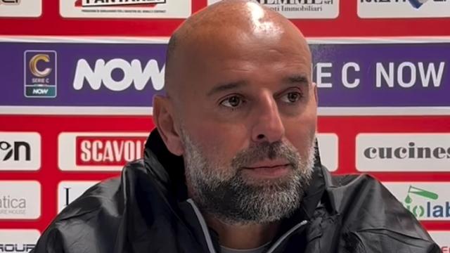 Vis Pesaro-Ascoli 1-1, Stellone: “L'arbitro ha fischiato un rigore che fa ridere, si è fidato di un urlo”