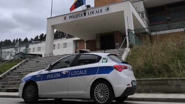 Polizia Locale Ascoli, durante il Carnevale tre persone deferite per possesso droga e due esercizi pubblici sanzionati