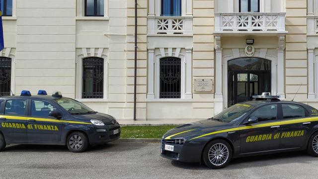 Guardia di Finanza: scoperta a Giulianova frode fiscale milionaria. Rinviati a giudizio 10 amministratori di società