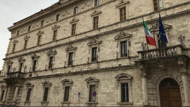 Crisi stabilimento Beko di Comunanza, a Palazzo San Filippo convocato Consiglio Provinciale aperto