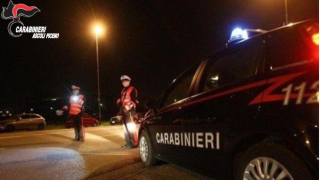 Carabinieri, controlli ad Ascoli e San Benedetto nel weekend: infrazioni alla guida, furti e droga