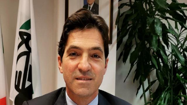 Regione Marche, Acquaroli: “Firmato decreto per avvio voli aerei da Ancona a Napoli, Roma e Milano”
