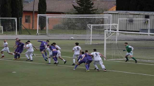 Eccellenza Marche, l'Atletico Ascoli cade per 3-1 a Montefano e perde la vetta della classifica
