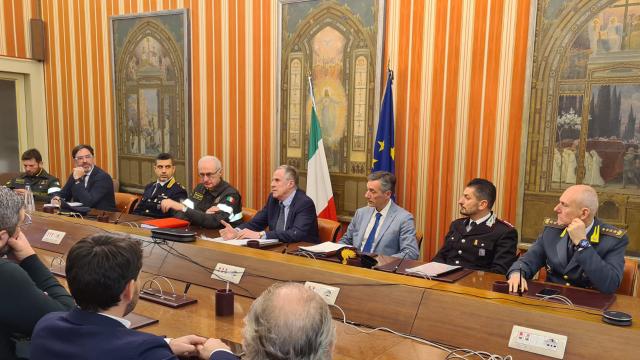 Prefettura Ascoli Piceno, riunione Comitato Provinciale Ordine e Sicurezza Pubblica con Comuni e Regione
