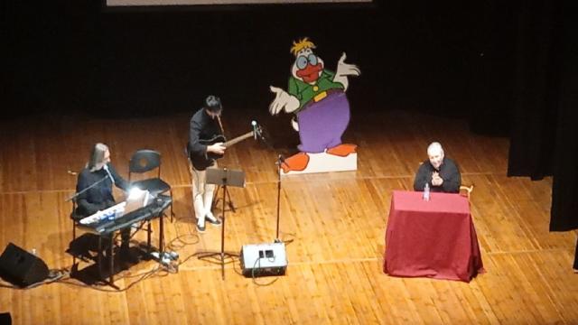 Ascoli, Vincenzo Mollica fa sold out. Grande successo al Teatro dei Filarmonici per 'Prima che mi dimentichi tutto'