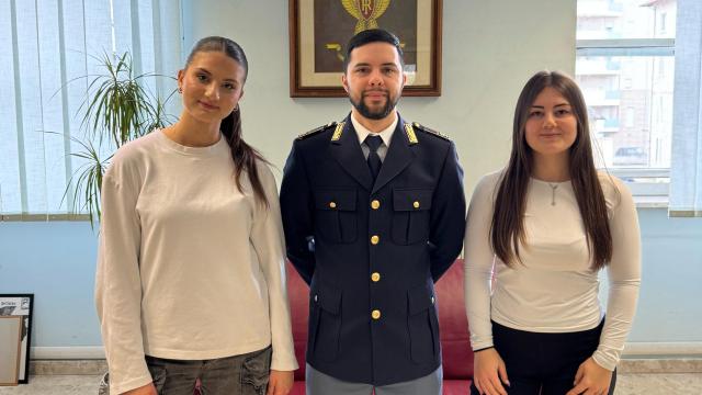 Questura Ascoli Piceno ospita due studentesse del Liceo Classico Stabili per il progetto alternanza scuola lavoro