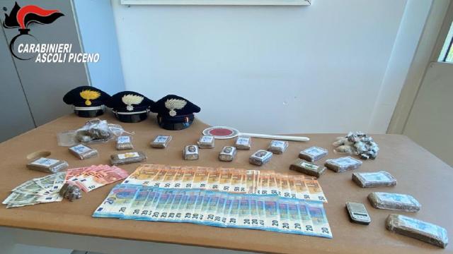 San Benedetto del Tronto, arrestato noto spacciatore 53enne in flagranza di reato