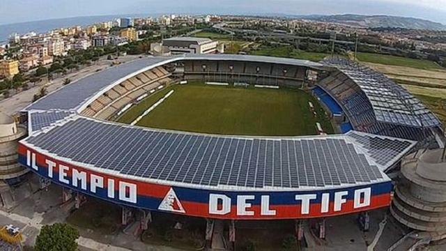 Sambenedettese-Atletico Ascoli, Daspo di un anno ad un tifoso per lancio di fumogeno in campo