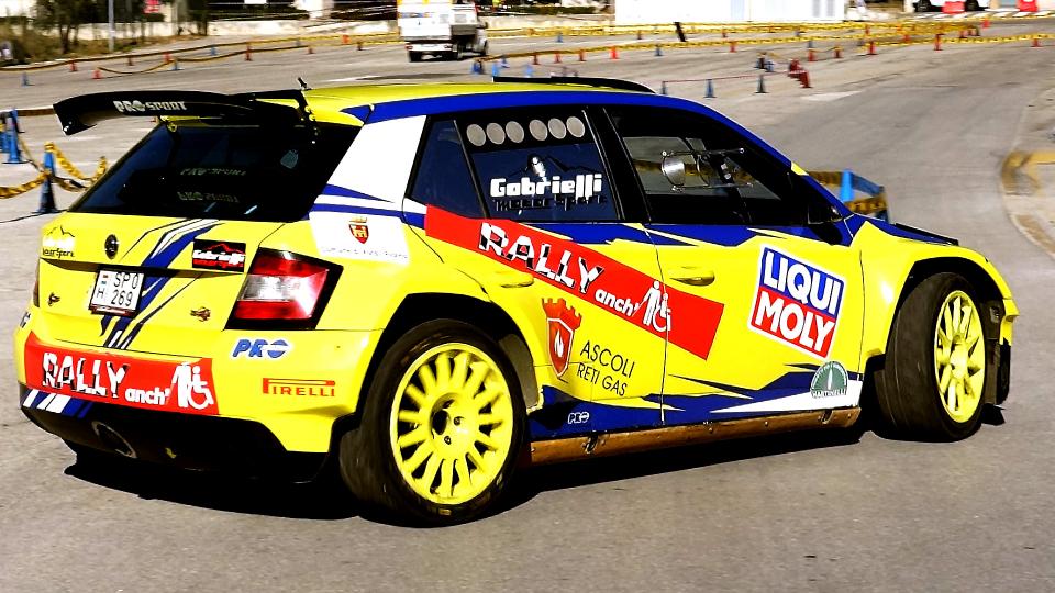 Ascoli Piceno, rombano i motori sul piazzale del “Del Duca” con la seconda edizione di “Rally anch'io”
