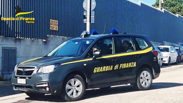 Guardia di Finanza Fermo, frode sui contributi Covid previsti dal decreto 'Cura Italia'