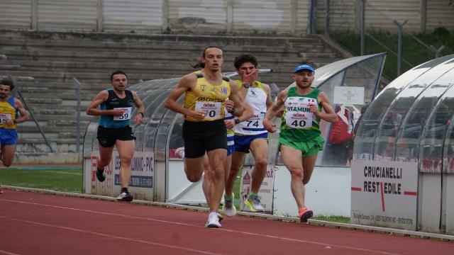 Atletica leggera, l'ascolano Massimi campione regionale nei 10mila metri su pista
