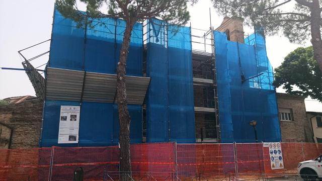 Ricostruzione post sisma: a Castel di Lama in corso lavori di riparazione sulla chiesa di Santa Maria degli Angeli
