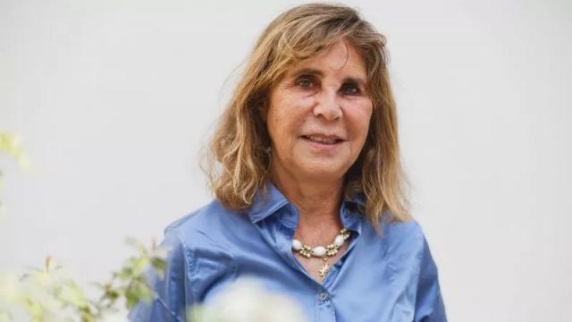 Mirella Serri al Circolo Nautico di San Benedetto del Tronto con ''Nero indelebile''