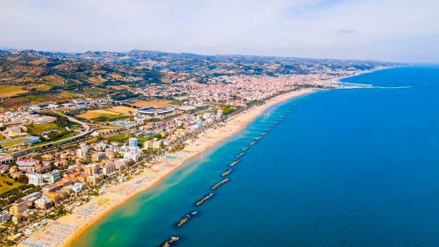 San Benedetto del Tronto, al via lavori per manutenzione delle scogliere. Progetto cofinanziato dalla Regione Marche
